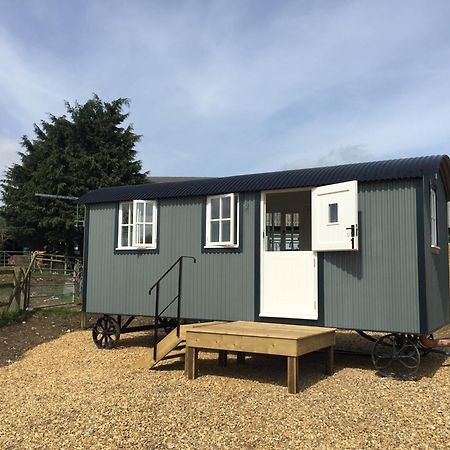 Weatherhead Farm Shepherds Hut Villa Buckingham Exterior photo